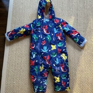 Baby Boden 2-3T snowsuit. Looks brand new! Has sleeves/ mittens, fleece inside.